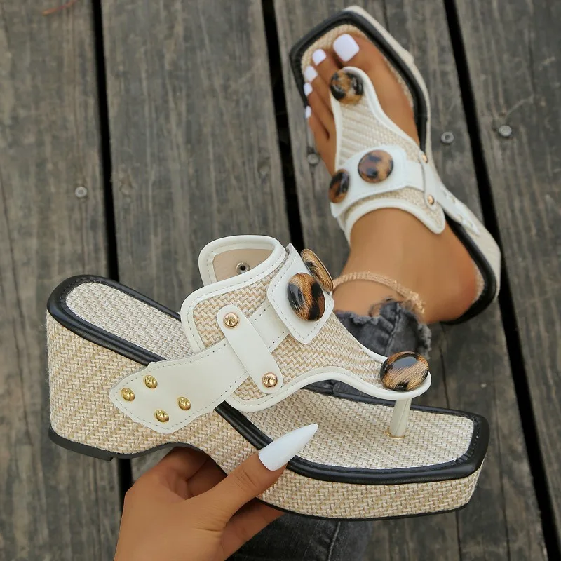 Aurelle Sculpted Strap Sandals - Image 7