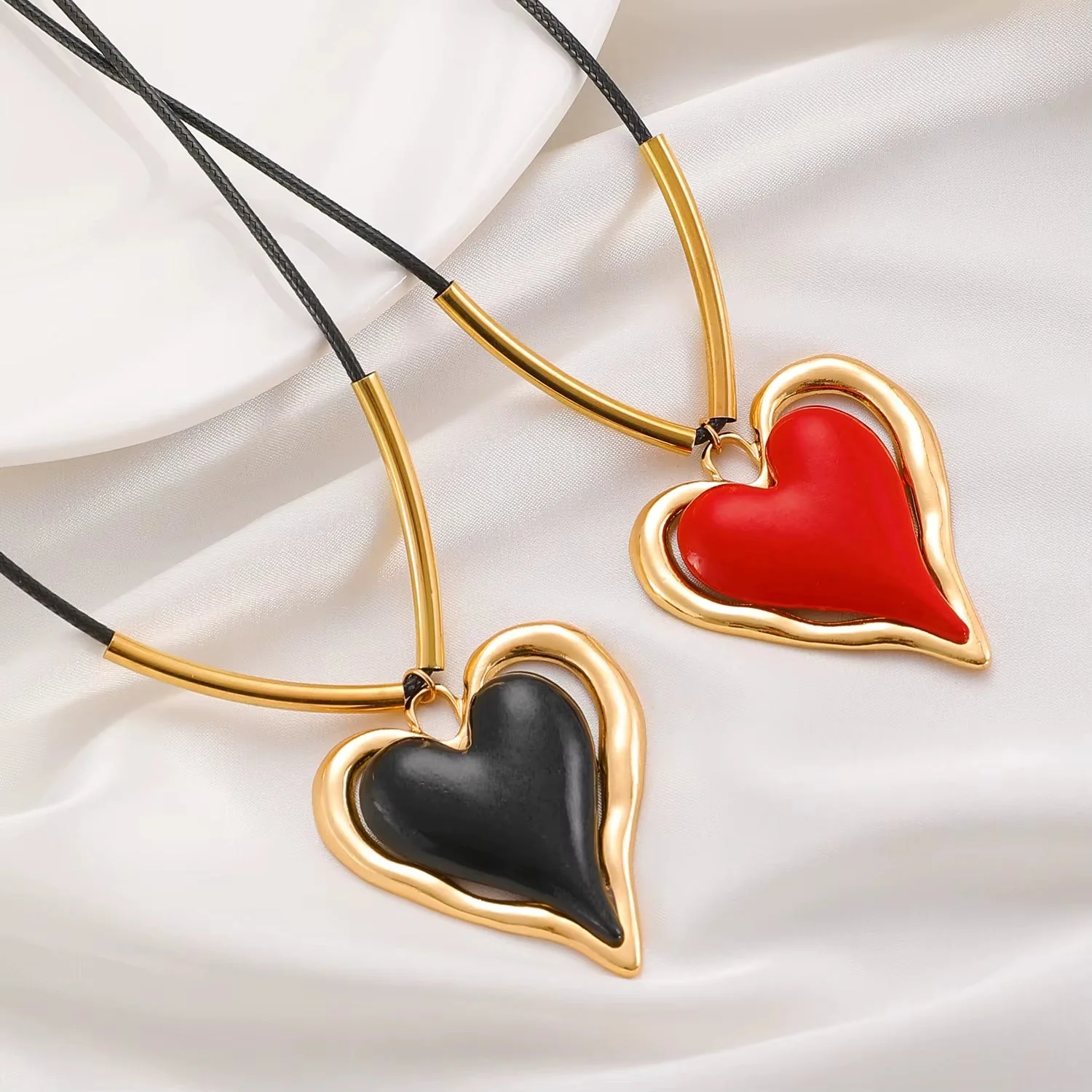 Bella Heart Core Pendant Necklace - Image 10