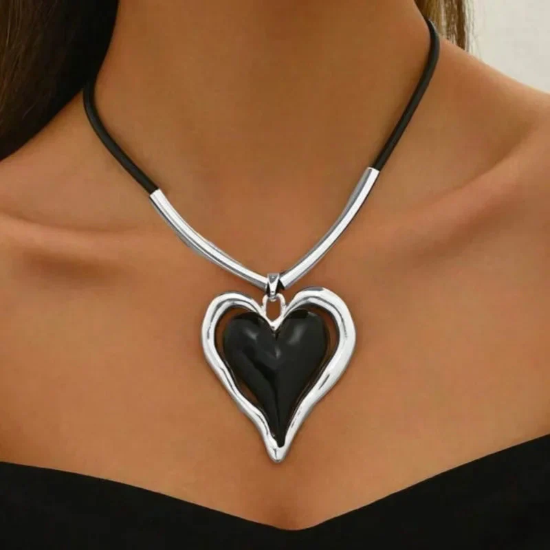 Bella Heart Core Pendant Necklace - Image 12