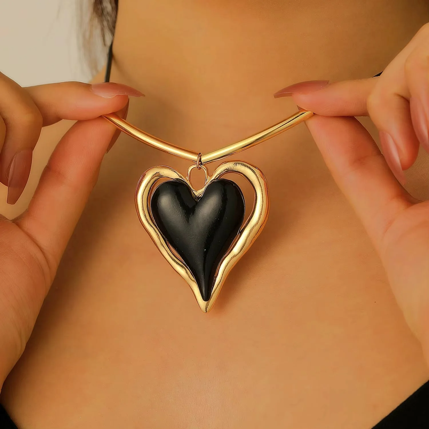 Bella Heart Core Pendant Necklace - Image 5
