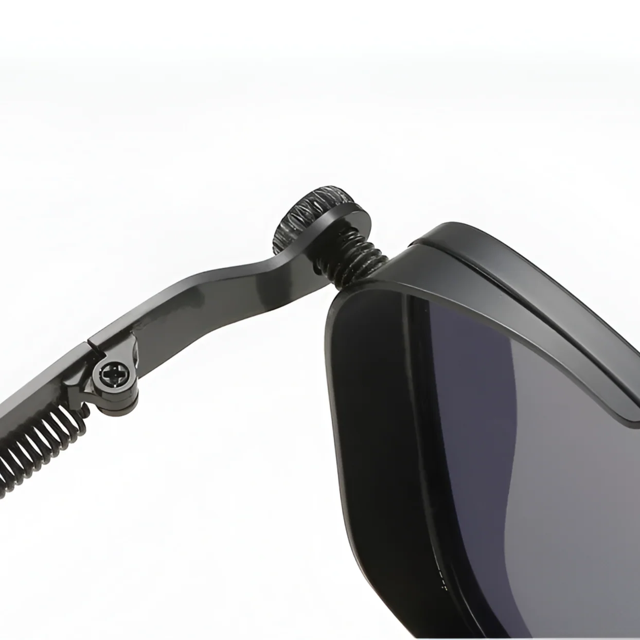 Cavallo Sculpted Retro Shades - Image 6