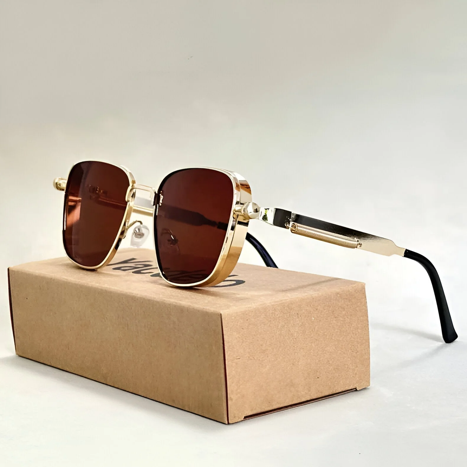 Cavallo Sculpted Retro Shades - Image 8