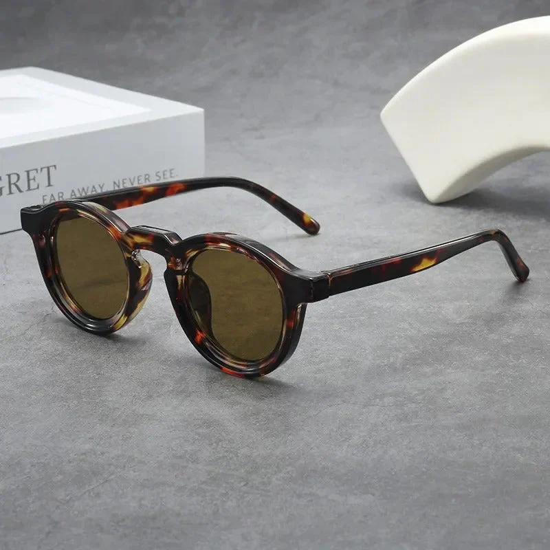 Langford Retro Eyewear - Image 3
