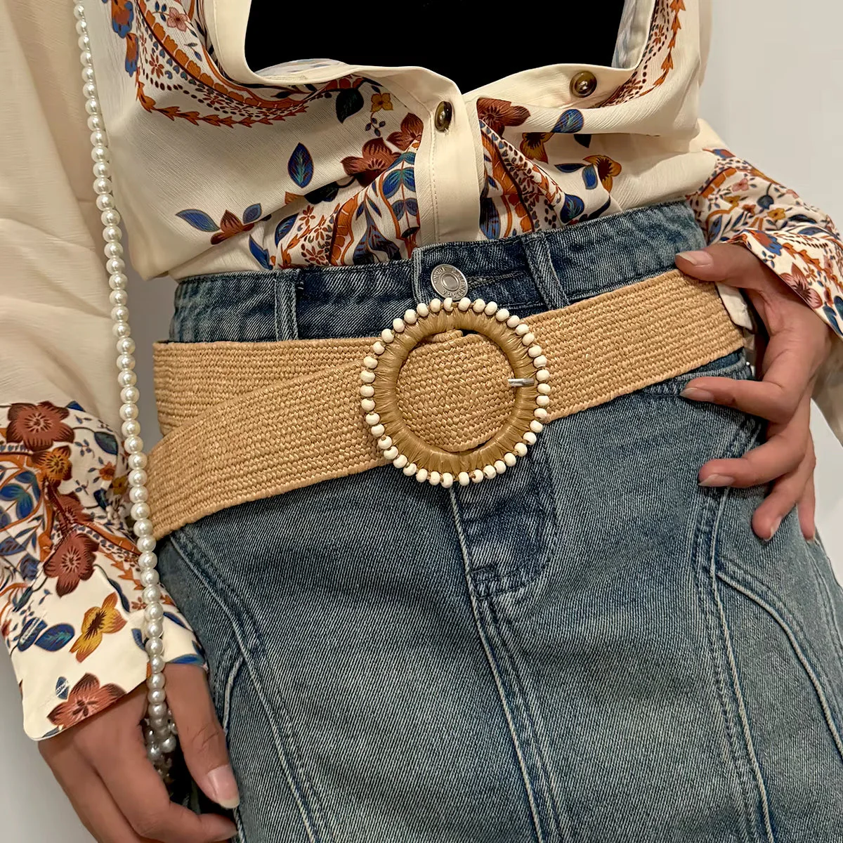 Marais Circle Raffia Belt - Image 4