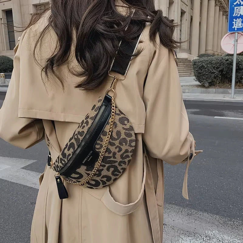 Soren Chain Crossbody - Image 10