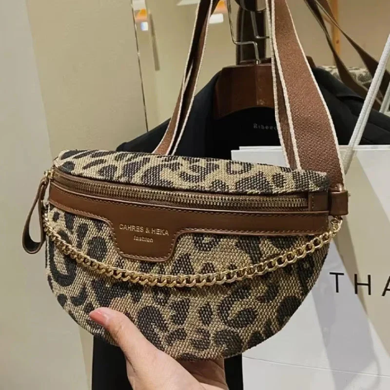 Soren Chain Crossbody - Image 12