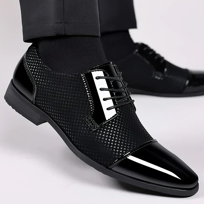 Verrano Gloss-Knit Oxford - Image 13